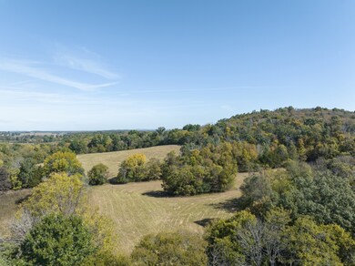 318 Snell Rd, Shelbyville, TN 37160 - photo 2