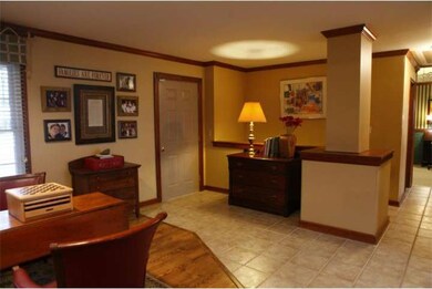 923 Clydesdale Dr, Bear, DE 19701 - photo 2