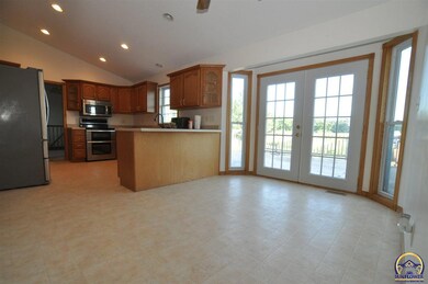 15705 158th Rd, Mayetta, KS 66509 - photo 6