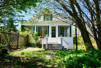 17 Phillips St, Rutland, VT 05701 - photo 4