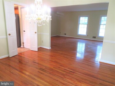 12400 Frost Ct, Potomac, MD 20854 - photo 4