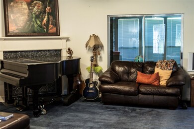 13722 Austin Mccomb Rd, Montgomery, TX 77316 - photo 2