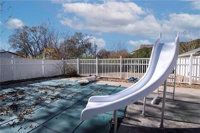 1215 Hacienda Ln, Lawrence, KS 66049 - photo 6