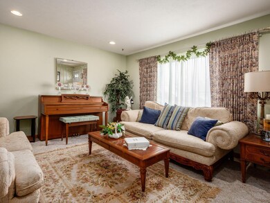 123 Rita Ct, Columbus, OH 43213 - photo 6