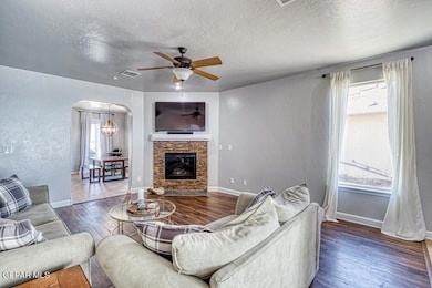 14343 Desert Sunset Dr, Horizon City, TX 79928 - photo 7