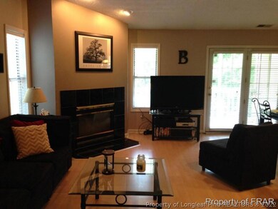 2700 Preston Woods #10 Ln, Fayetteville, NC 28304 - photo 5