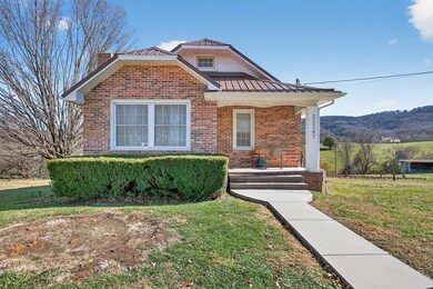 22247 Lincoln Cir, Damascus, VA 24236 - photo 3