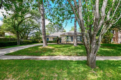 8307 Sunny Ridge Dr, Houston, TX 77095 - photo 3