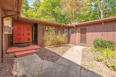 15 Gardenwood Dr, Asheville, NC 28803 - photo 2