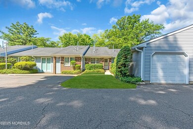 48 Privet Place unit 47, Red Bank, NJ 07701 - photo 2