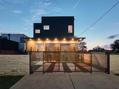 412 Kemp St, Austin, TX 78741 - photo 3