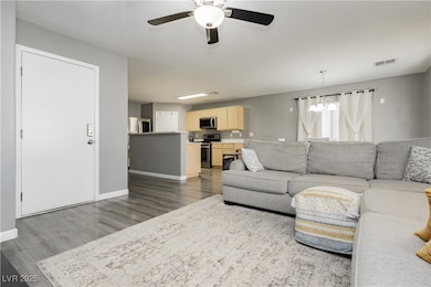 1014 Edgestone Mark Ave, North Las Vegas, NV 89081 - photo 5