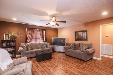 1919 Hills Chapel Rd, Manchester, TN 37355 - photo 5