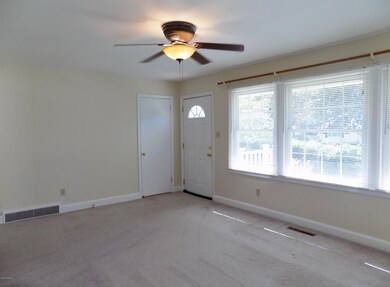 103 Dogwood Dr, Jacksonville, NC 28540 - photo 3