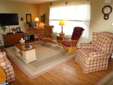 1725 Acorn Dr, Reading, PA 19608 - photo 6