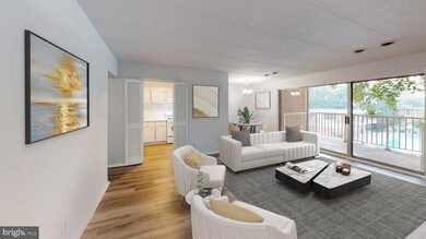 2620 Redcoat Dr unit 175, Alexandria, VA 22303 - photo 3