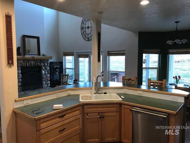 5427 Sage Rd, Homedale, ID 83628 - photo 6