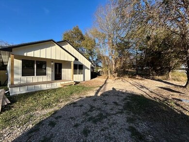 213 E Cardinal St, Ector, TX 75439 - photo 3