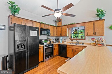 44522 White Pine Ct, California, MD 20619 - photo 3