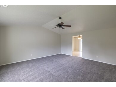 14212 NE 88th St, Vancouver, WA 98682 - photo 3