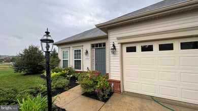 11090 Commanders Ln, White Plains, MD 20695 - photo 3