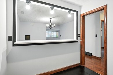 295 E Whittier St, Columbus, OH 43206 - photo 5