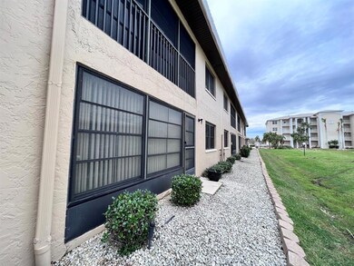 240 Lewis Cir unit 515, Punta Gorda, FL 33950 - photo 5