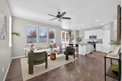 12842 S Fairholme Cir, Herriman, UT 84096 - photo 5