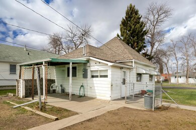 18-web-or-mls-REP-3526-5TH-AVE-N-GF (20)