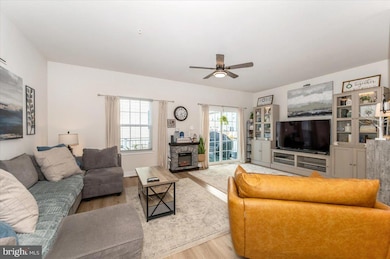 1725 Atlas Dr, Frederick, MD 21702 - photo 4