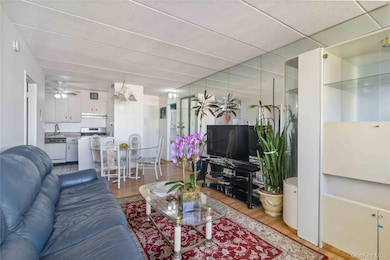 Crescent Towers unit 7D, Astoria, NY 11102 - photo 5