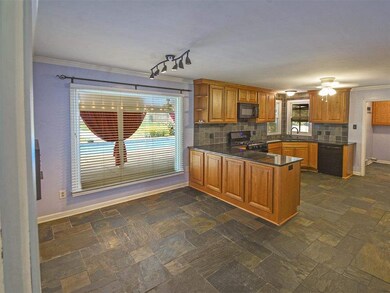 Another huge dining space w/ gorgeous views of the