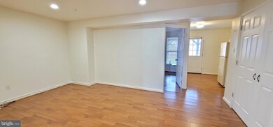 21245 Bunyan Cir, Germantown, MD 20876 - photo 5