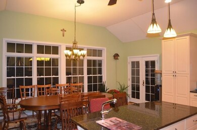 18 Robinhood Ln, Billerica, MA 01821 - photo 3