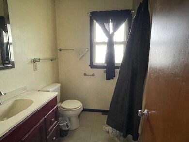 1401 Beverly Dr, Enid, OK 73703 - photo 4