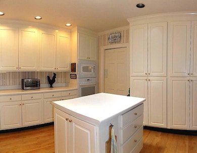 Kitchen3 33