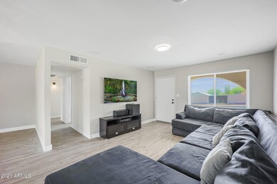 Living Rm 2