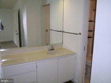 2305 Bayleaf Ct, Baltimore, MD 21209 - photo 2