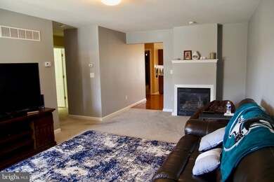 1533 Foresman Dr, Pottstown, PA 19464 - photo 6