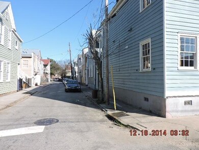 Streetscape down Hamden Court