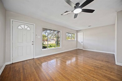 10403 Homestead Rd, Houston, TX 77016 - photo 4