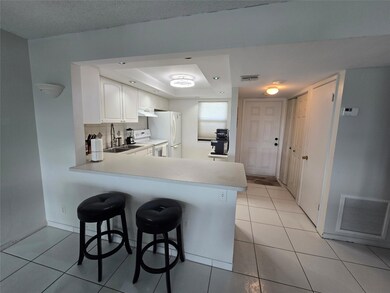 The Waterbury unit 705, Pompano Beach, FL 33062 - photo 5