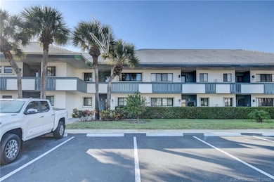 175 SE Saint Lucie Blvd unit B66, Stuart, FL 34996 - photo 4