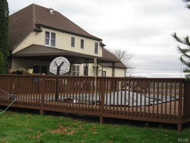 973 Valley Rd, Tamaqua, PA 18252 - photo 3