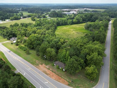 1211 Hog Mountain Rd, Winder, GA 30680 - photo 7