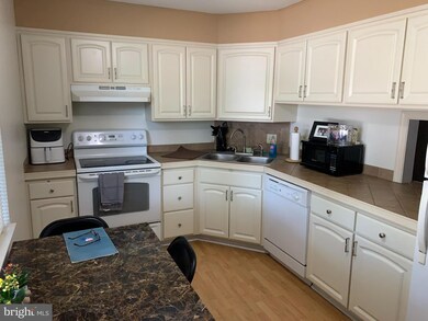 2016 Hale Ct, Reading, PA 19610 - photo 2