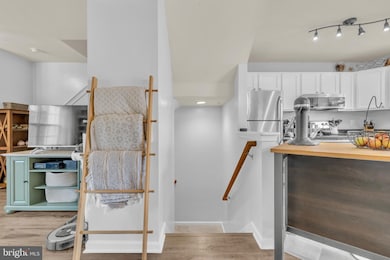 163 Langdon Farm Cir, Odenton, MD 21113 - photo 7