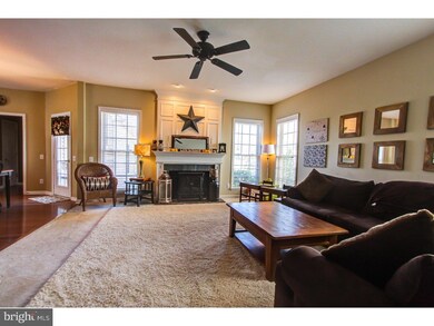 12 Croft Dr, Fountainville, PA 18923 - photo 4