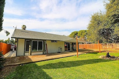 3527 Adams Ln, Redding, CA 96002 - photo 7