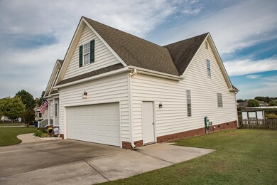 608 Milton Dr, Winterville, NC 28590 - photo 4
